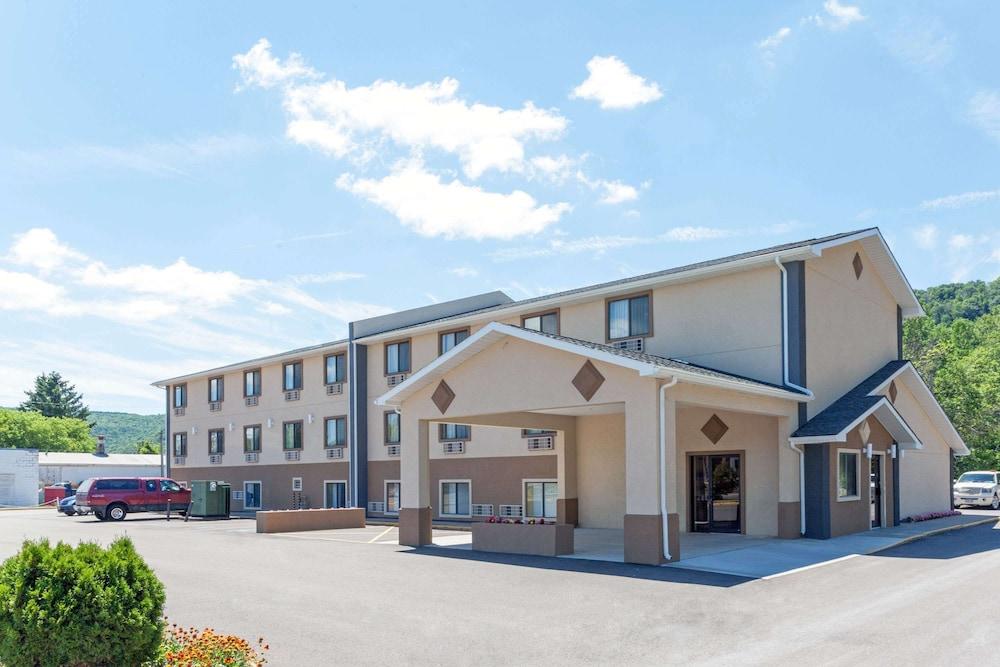 Fotos del hotel - SUPER 8 BY WYNDHAM BATH HAMMONDSPORT AREA