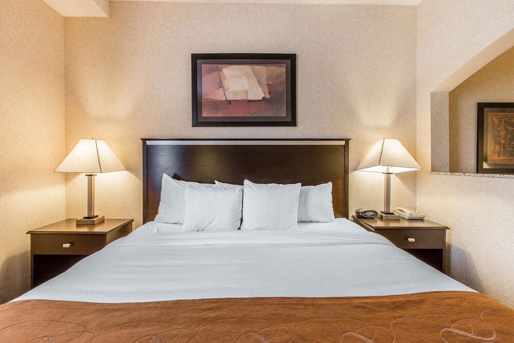 Comfort Suites Summit County
