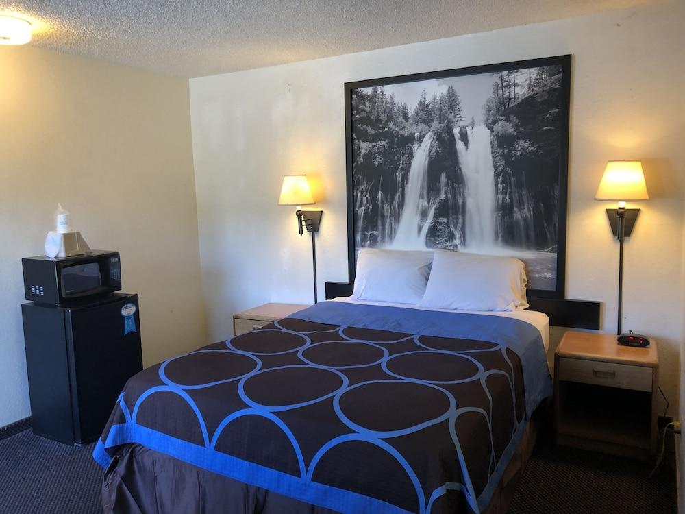 Super 8 by Wyndham Red Bluff