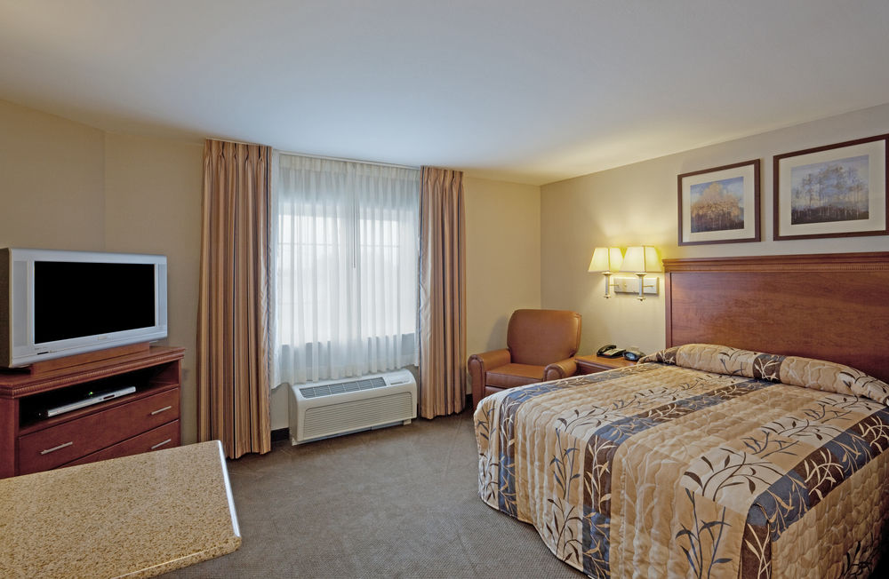 CANDLEWOOD SUITES WEST SPRINGFIELD