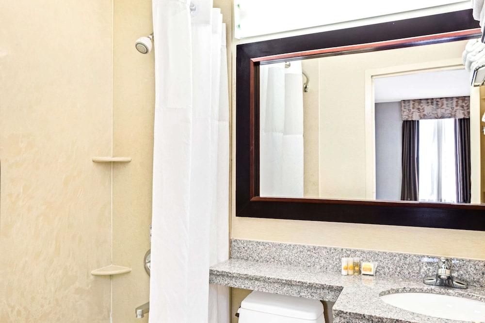 Fotos del hotel - DAYS INN LONG ISLAND CITY