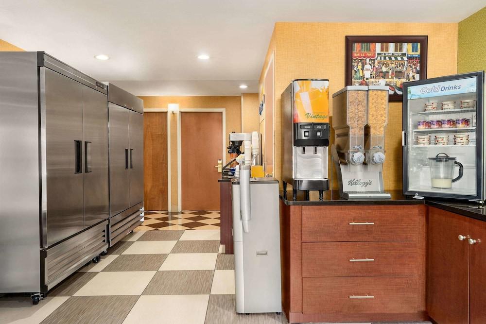 Fotos del hotel - DAYS INN LONG ISLAND CITY