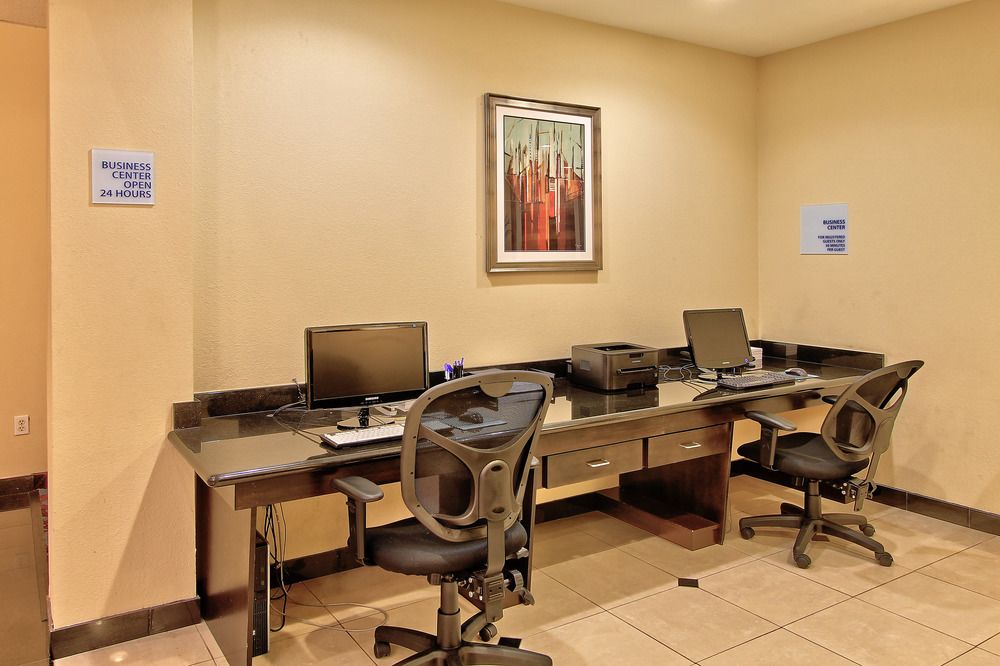 Holiday Inn Express Hotel & Suites Houston-Downtown Conv Ctr, an IHG Hotel