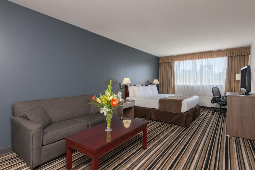 Fotos del hotel - SUPER 8 BY WYNDHAM DOWNTOWN TORONTO