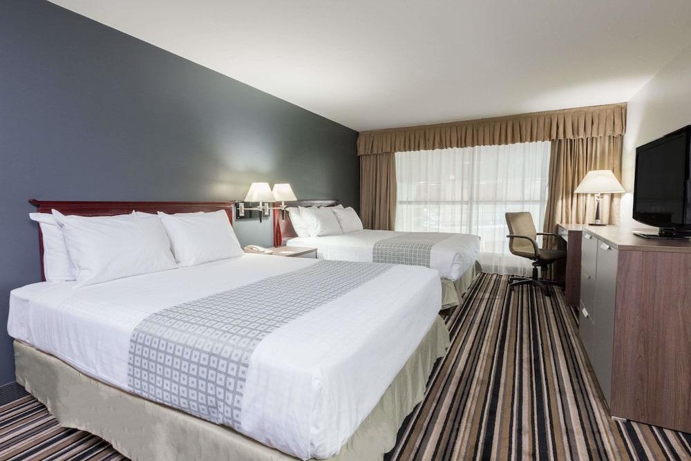 Fotos del hotel - SUPER 8 BY WYNDHAM DOWNTOWN TORONTO