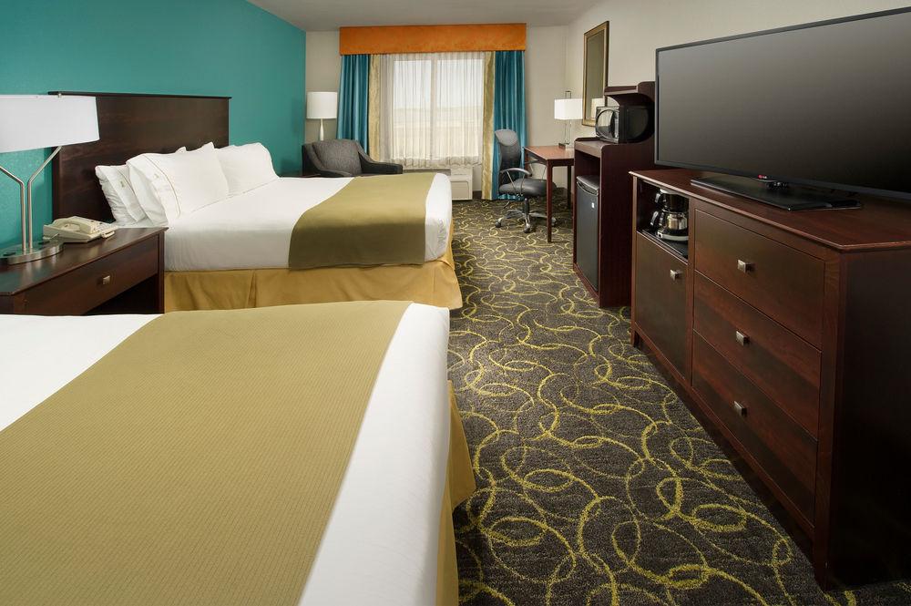 HOLIDAY INN EXPRESS & SUITES DFW-GRAPEVINE