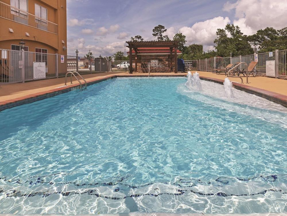 LA QUINTA INN & SUITES BRIDGE CITY