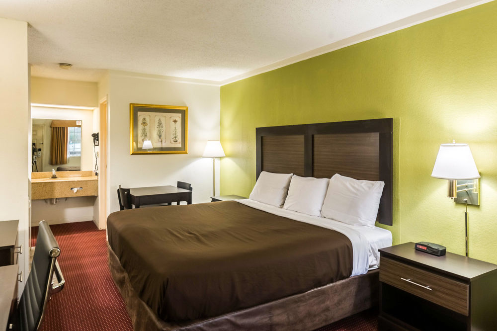 SUBURBAN EXTENDED STAY HOTEL