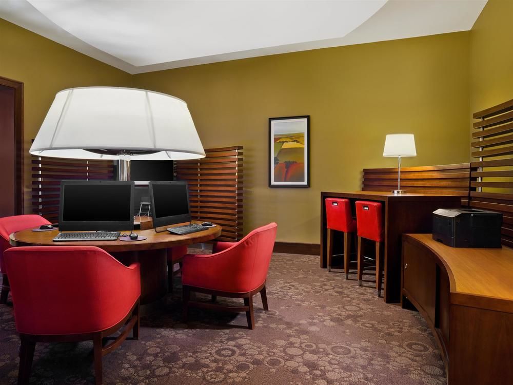 Sheraton St. Paul Woodbury Hotel