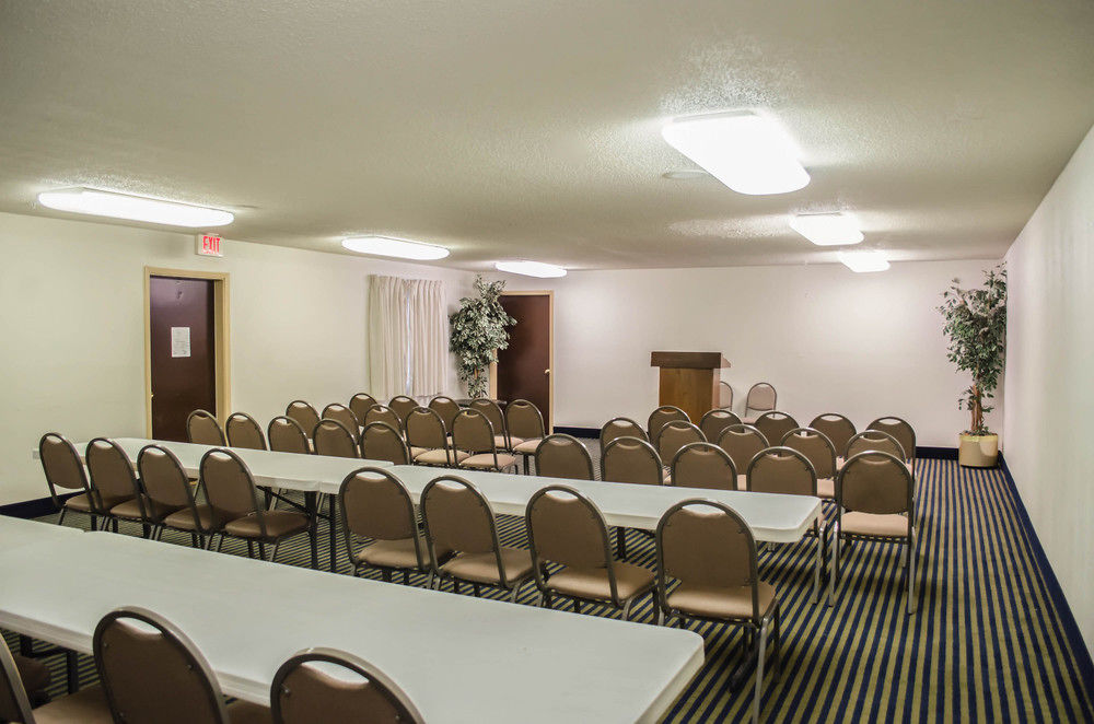 Econo Lodge Inn & Suites Pensacola  Fairgrounds