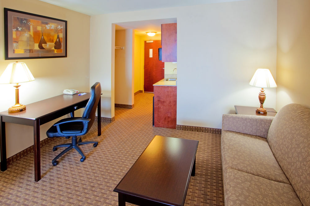 Holiday Inn Express Hotel & Suites Tappahannock, an IHG Hotel