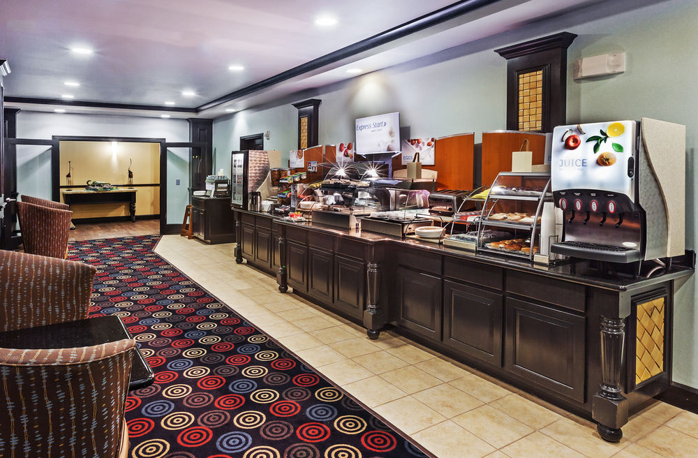 Holiday Inn Express Glen Rose, an IHG Hotel