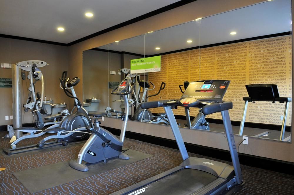 La Quinta Inn & Suites by Wyndham Dallas Grand Prairie South