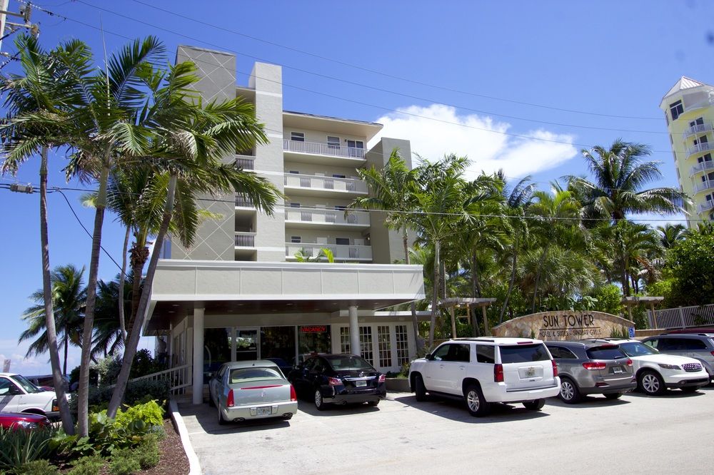 SUN TOWER MOTEL ON THE BEACH