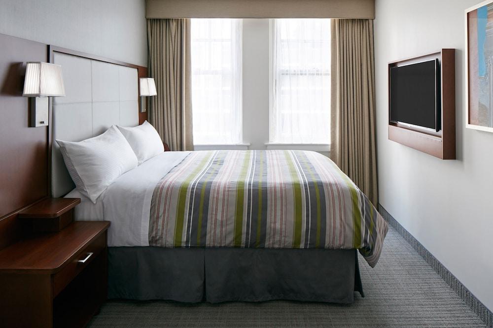 Club Quarters Hotel Downtown, Houston