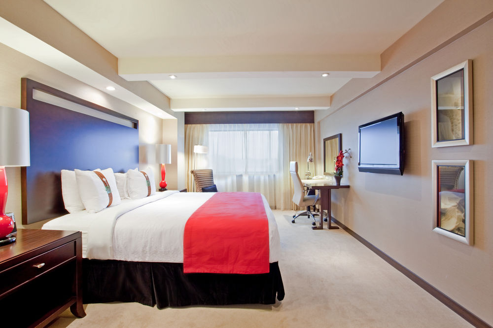 Holiday Inn Virginia Beach - Norfolk, an IHG Hotel