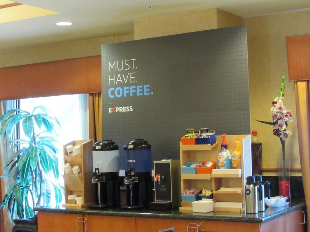 Fotos del hotel - HOLIDAY INN EXPRESS & SUITES PEMBROKE PINES-SHERIDAN ST