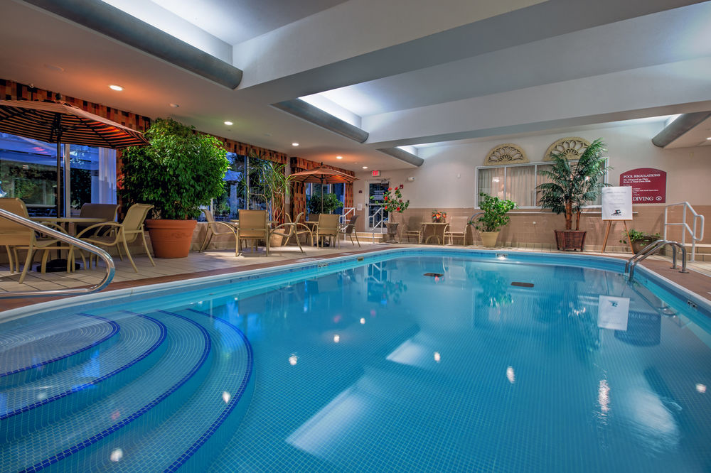 Holiday Inn Express & Suites Youngstown N (Warren/Niles), an IHG Hotel