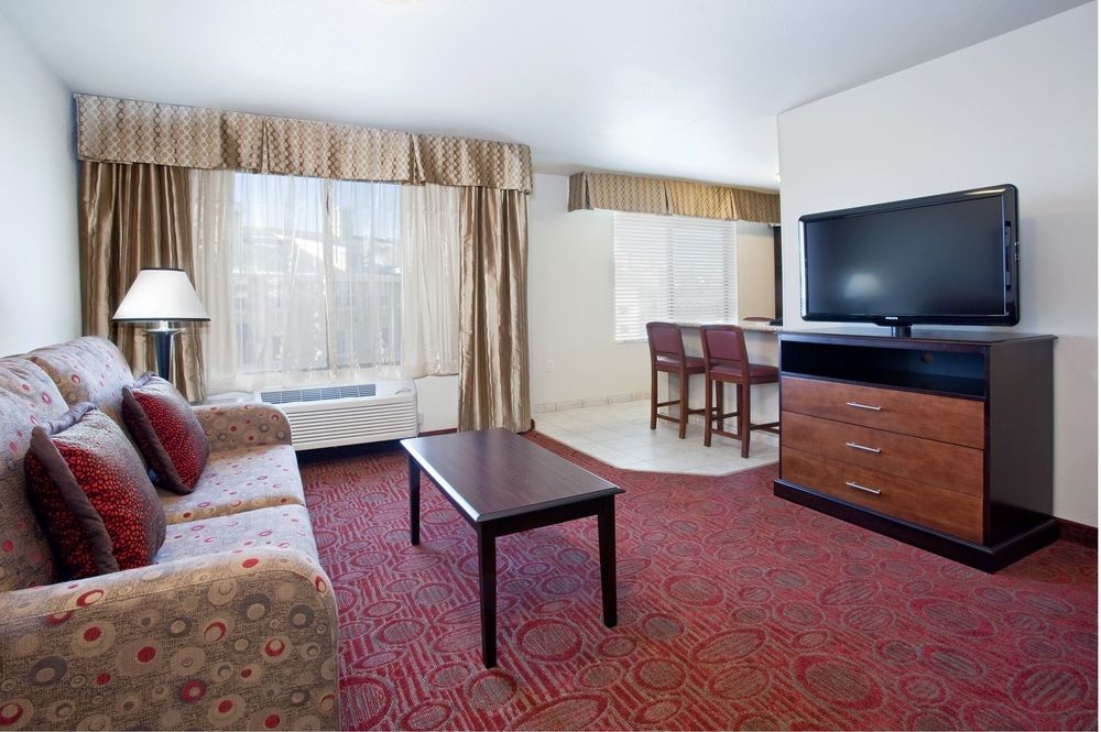 HOLIDAY INN EXPRESS HOTEL AND SUITES OREM-NORTH PROVO