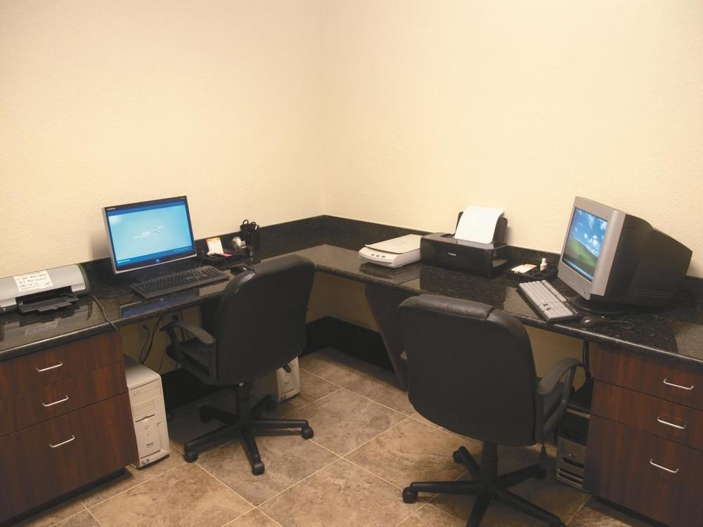 La Quinta Inn & Suites by Wyndham Ft. Pierce