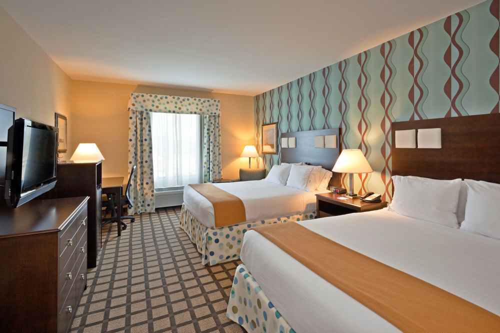 HOLIDAY INN EXPRESS HOTEL AND SUITES ATLANTA SOUTHWEST-FAIRBURN