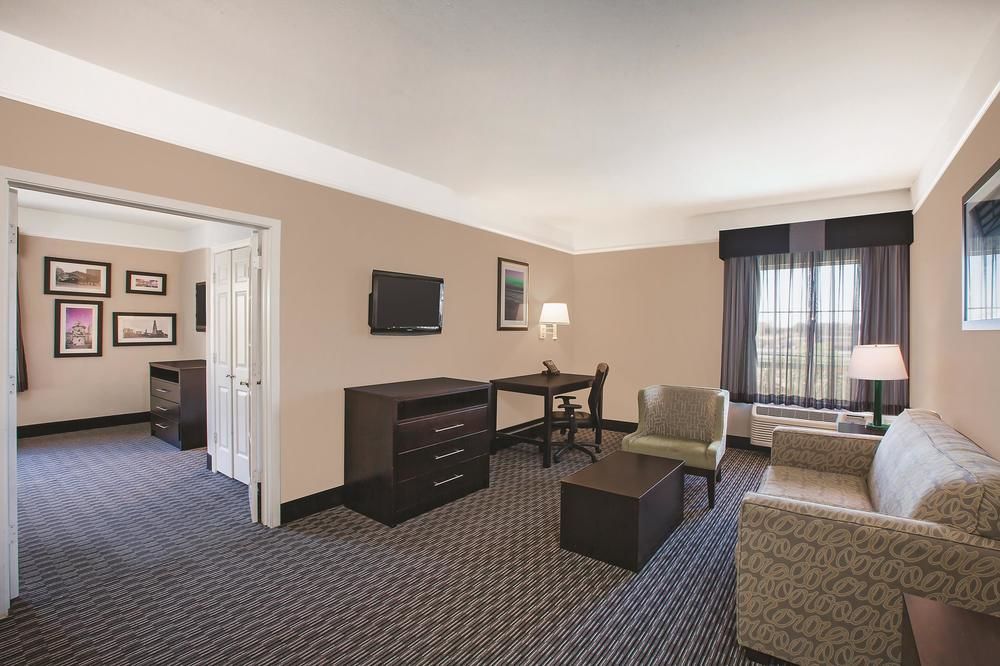 La Quinta Inn & Suites by Wyndham Beaumont West
