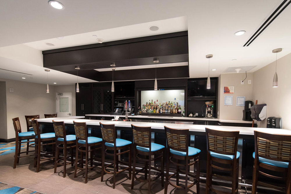 WYNDHAM GARDEN NIAGARA FALLS FALLSVIEW