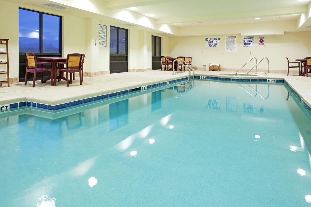 Holiday Inn Express & Suites Hardeeville - Hilton Head, an IHG Hotel