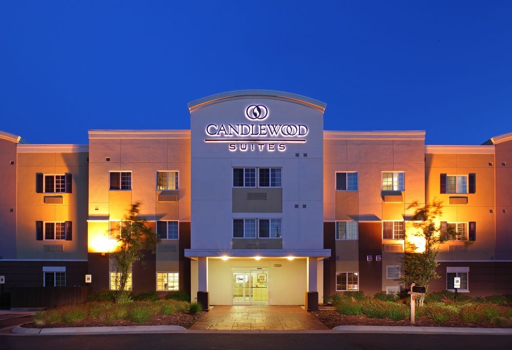 CANDLEWOOD SUITES HOT SPRINGS