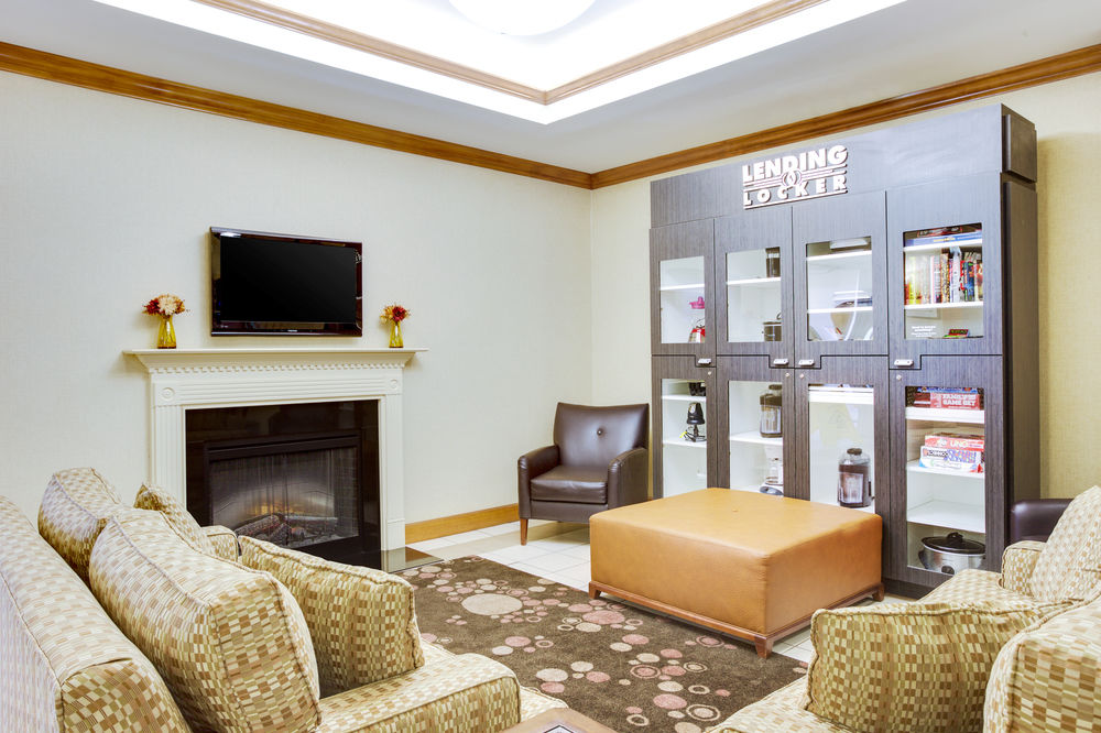 Candlewood Suites Virginia Beach Town Center