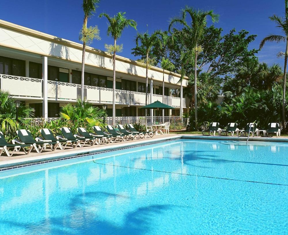 Fotos del hotel - SAWGRASS INN & CONFERENCE CENTER