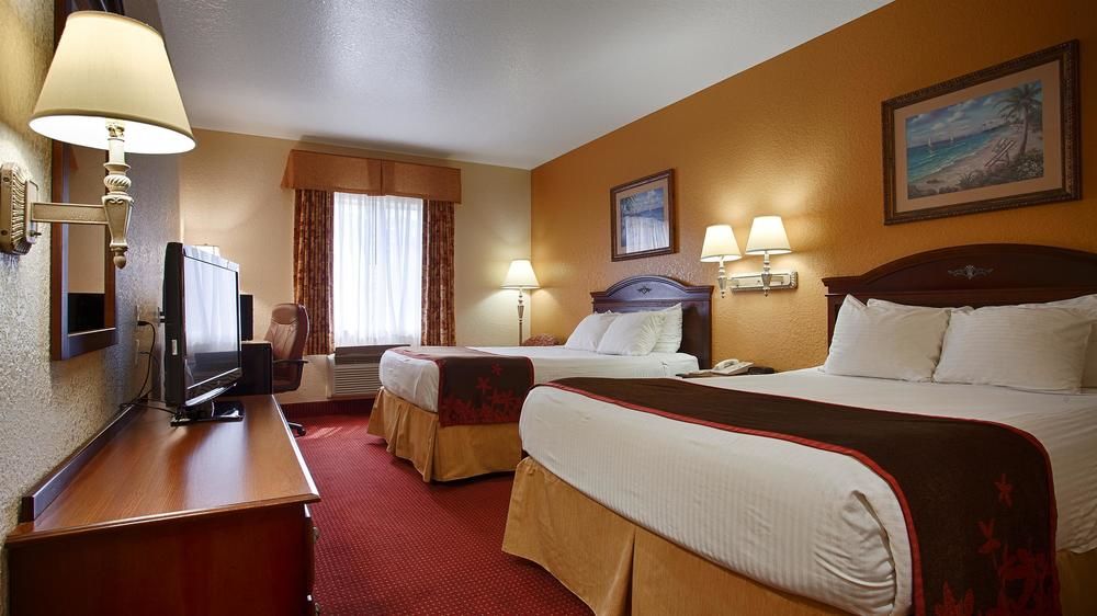 Best Western Edgewater Inn