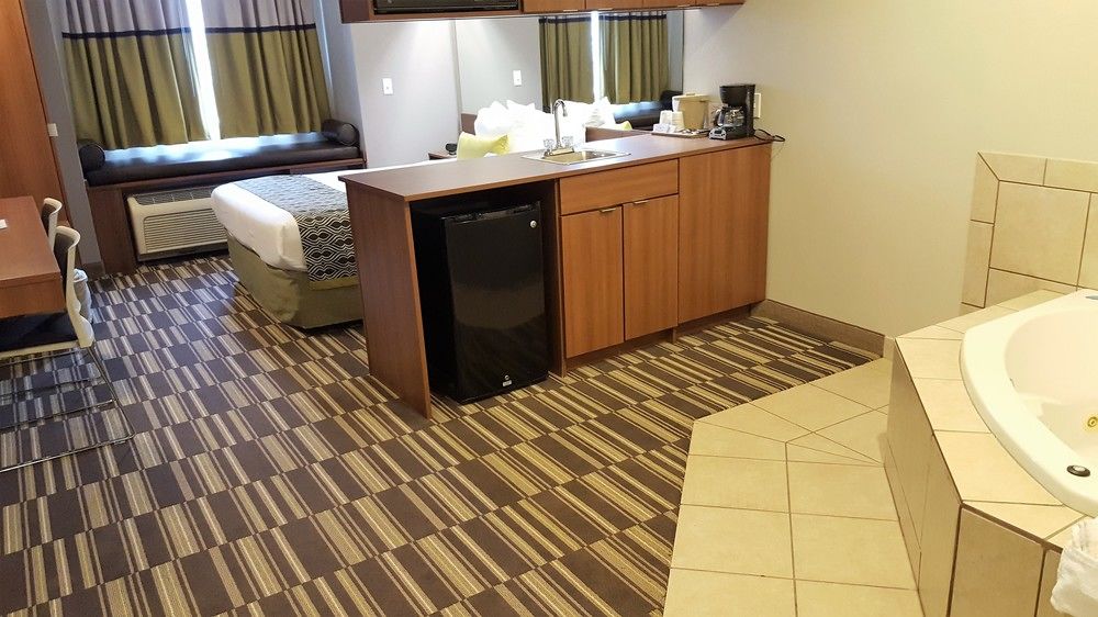 Microtel Inn & Suites by Wyndham Bellevue/Omaha