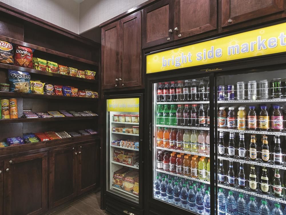 La Quinta Inn & Suites by Wyndham Houston Channelview