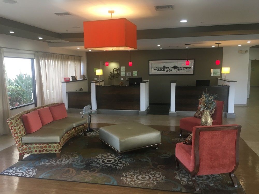 Holiday Inn Fort Myers - Downtown Area, an IHG Hotel