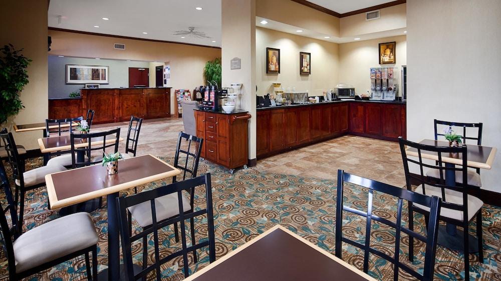 Best Western Mineola Inn
