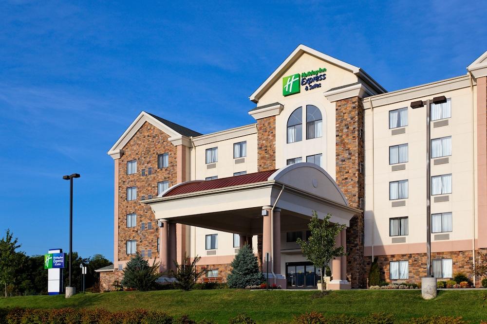 HOLIDAY INN EXPRESS HOTEL AND SUITES KINGSPORT-MEADOWVIEW I-26