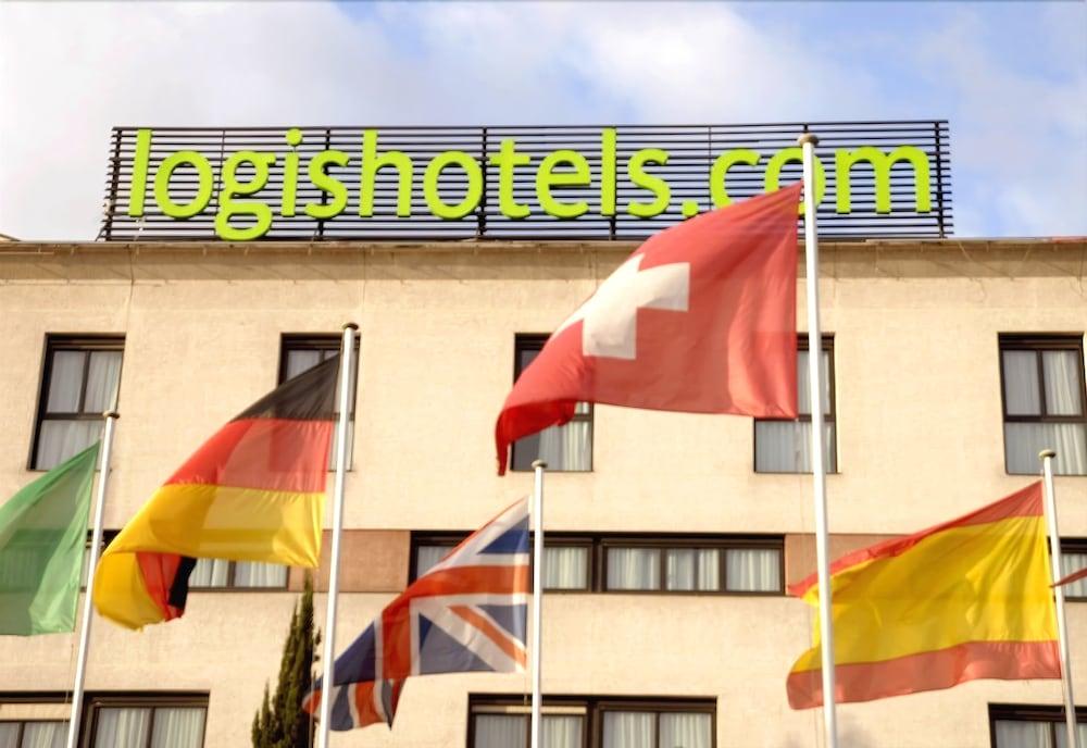 Fotos del hotel - Logis Lyon Est
