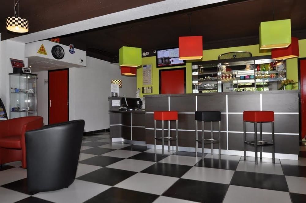 Enzo Hotels Cannes Ecluse by Kyriad Direct
