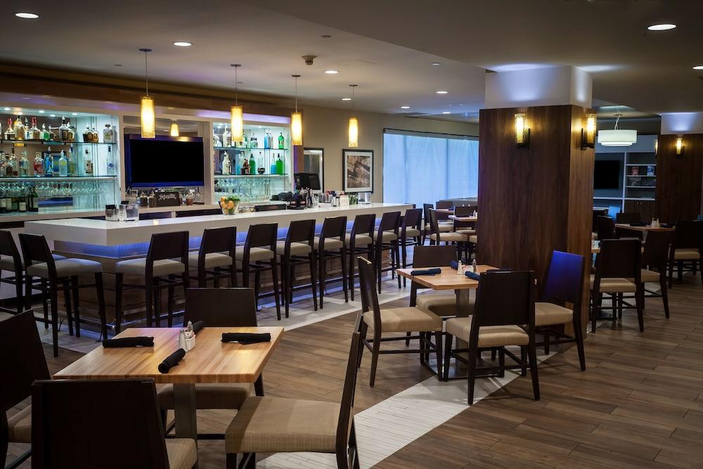 HOLIDAY INN SAN ANTONIO MARKET SQUARE