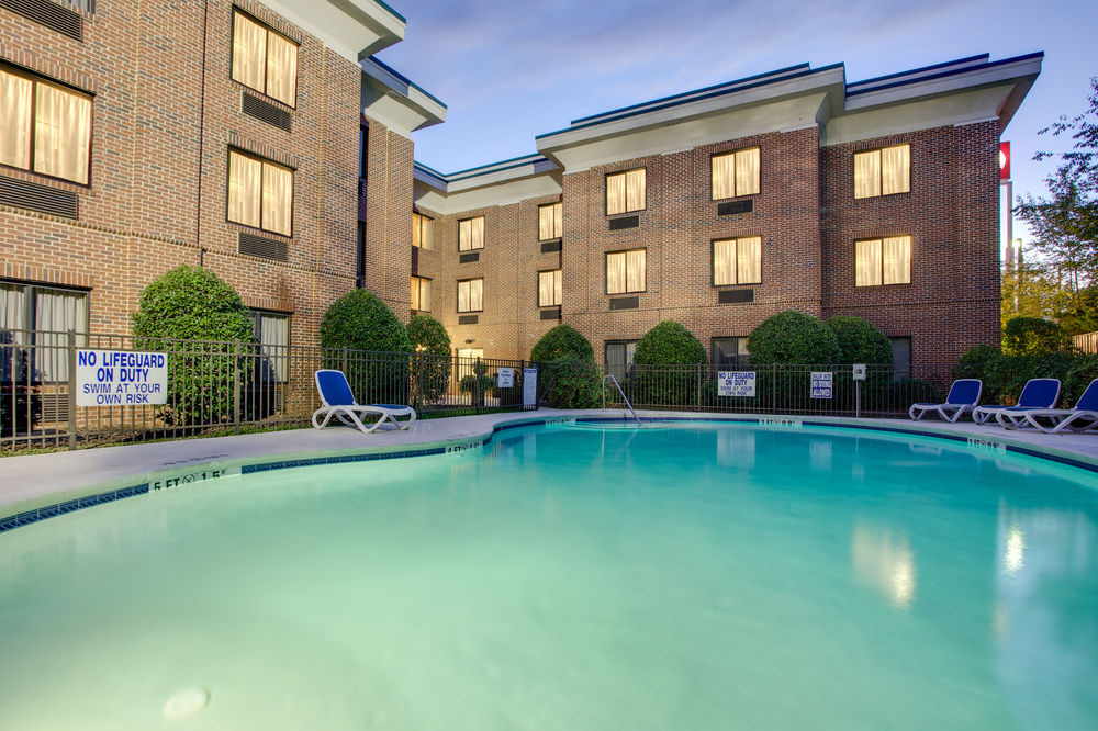 HOLIDAY INN EXPRESS HOTEL AND SUITES COLUMBIA-I-20 - CLEMSON RD