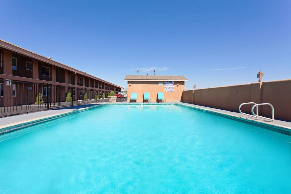 Days Inn By Wyndham Chowchilla Gateway To Yosemite