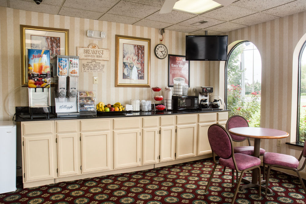 Econo Lodge Chesapeake Route 13 and I-464