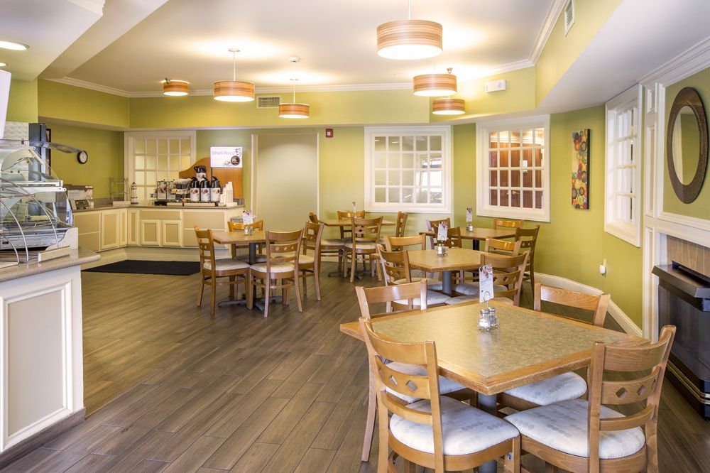 Holiday Inn Express & Suites St Joseph, an IHG Hotel