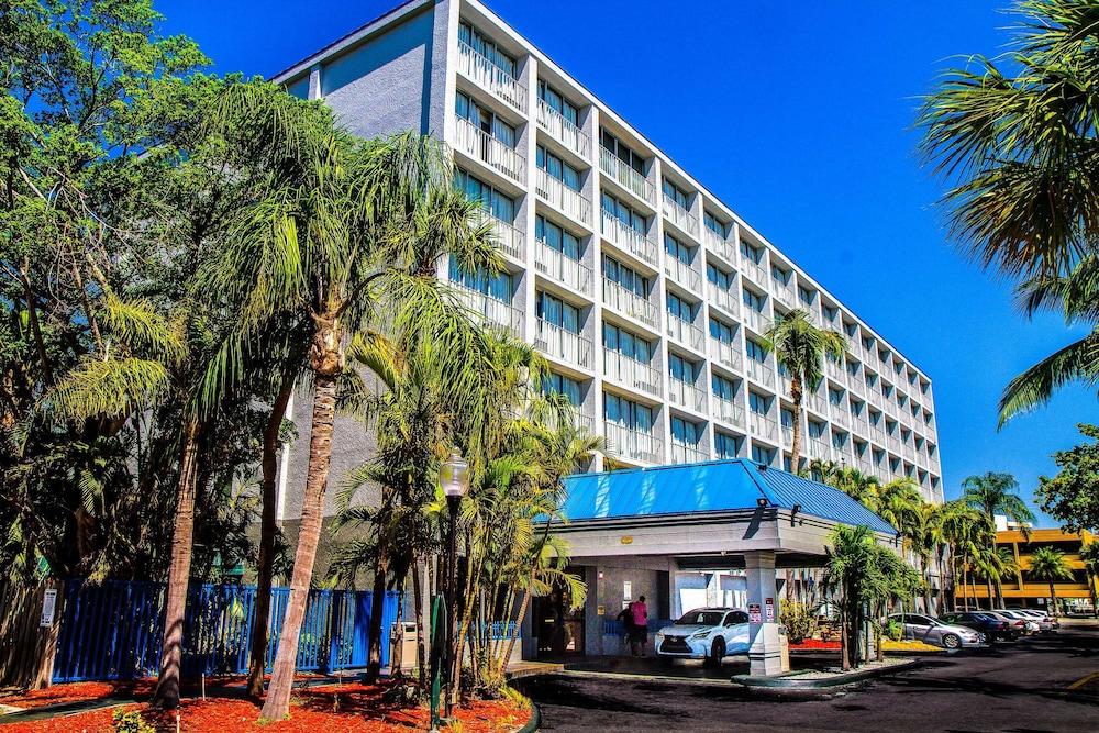 Fotos del hotel - North Miami Beach Gardens Inn & Suites