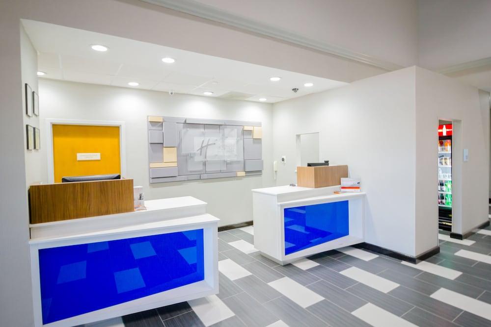 Atwell Suites Austin Airport, an IHG Hotel