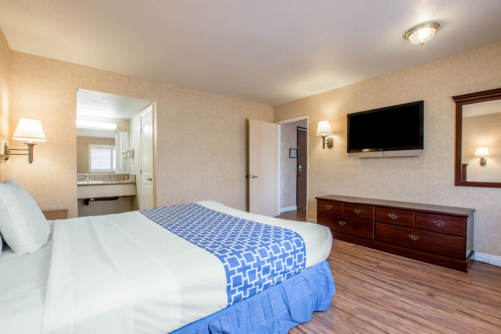 Econo Lodge Moreno Valley