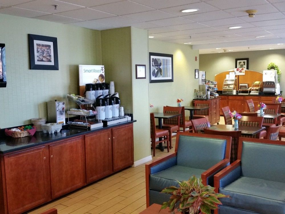 Holiday Inn Express & Suites Allentown-Dorney Park Area, an IHG Hotel