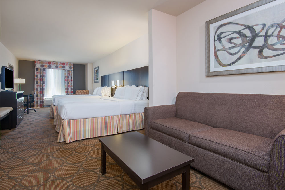 Holiday Inn Express & Suites Hobbs