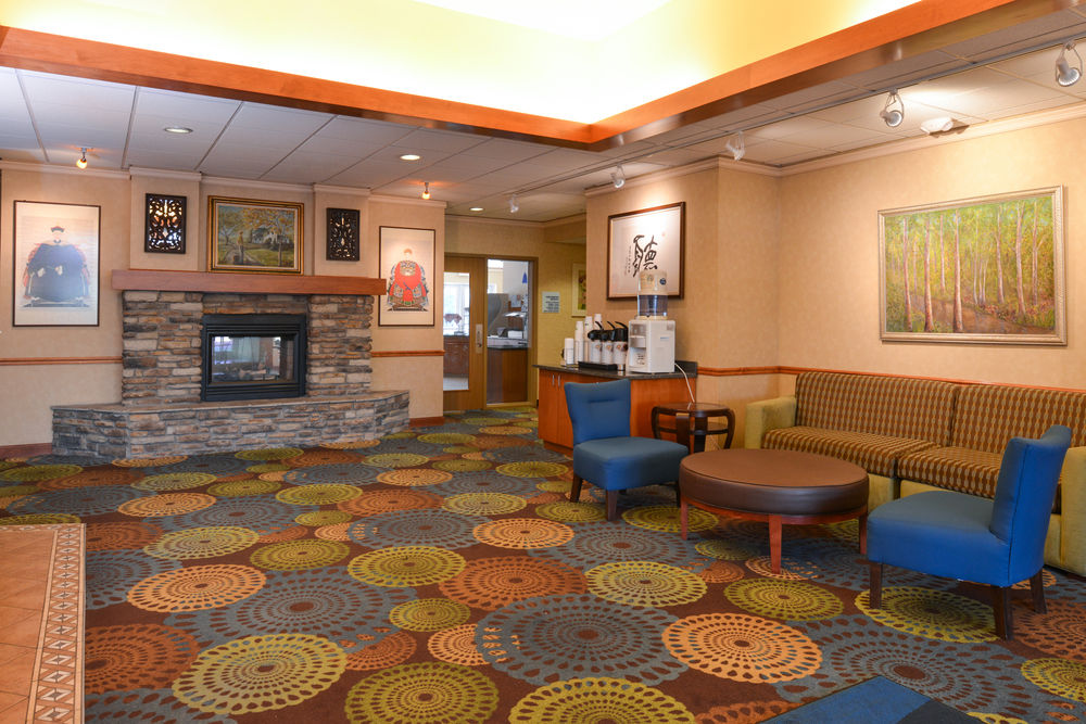 HOLIDAY INN EXPRESS ST. CROIX VALLEY